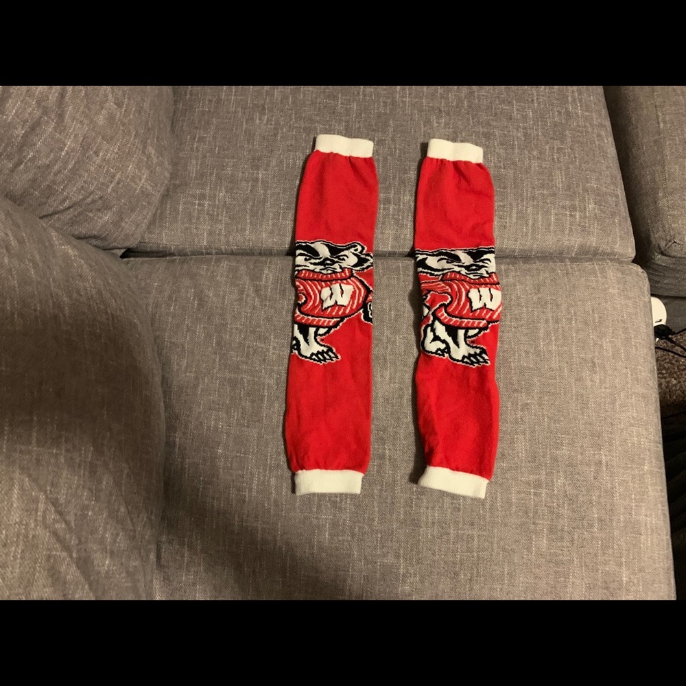 Wisconsin Badgers Boot Socks (i.e cuffs/warmers) - Picture 2 of 3